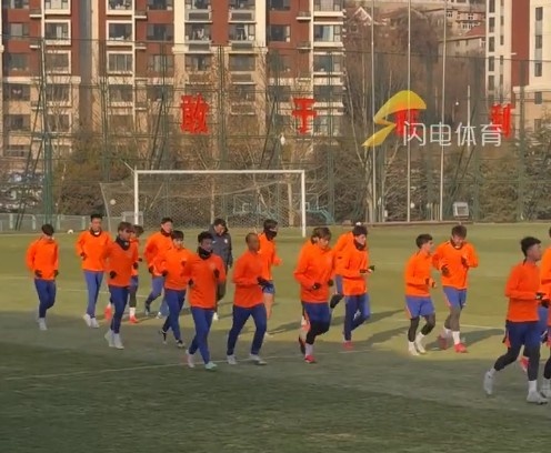  魯媒：泰山隊亞冠賽前訓練五外援集結(jié)，劉彬彬、李源一、鄭錚缺席