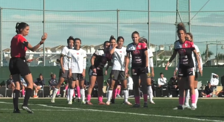  唐佳麗梅開二度、邵子欽破門，中國女足3-2擊敗Alhama俱樂部女足