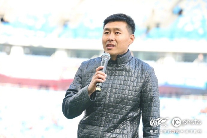  感謝姜寧和劉震理為中國足球、青島足球、青島海牛做出的貢獻(xiàn)