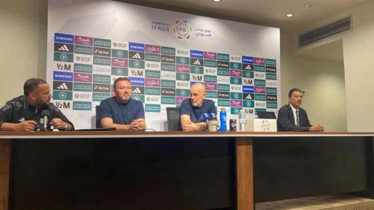  皮奧利：球隊(duì)并未因推遲開球而受影響，利雅得勝利配得上勝利