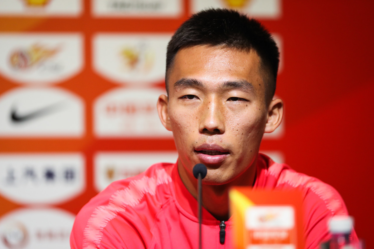  東體：劉小龍已前往西海岸報到 大連方面一直對劉祝潤、賀慣有意