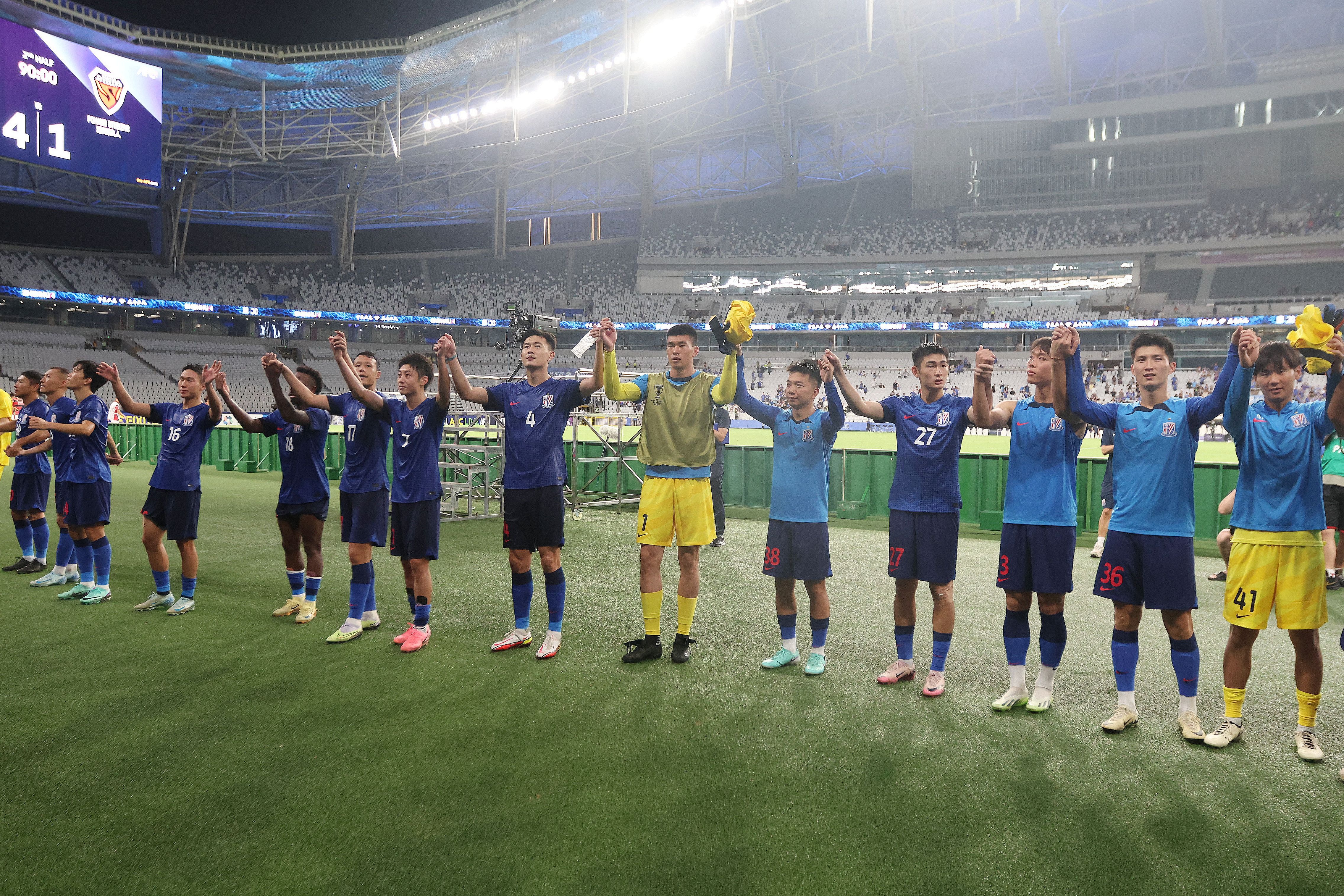  記者：我們跟日本足球有全方位差距，客戰(zhàn)日本球隊0勝絕非偶然